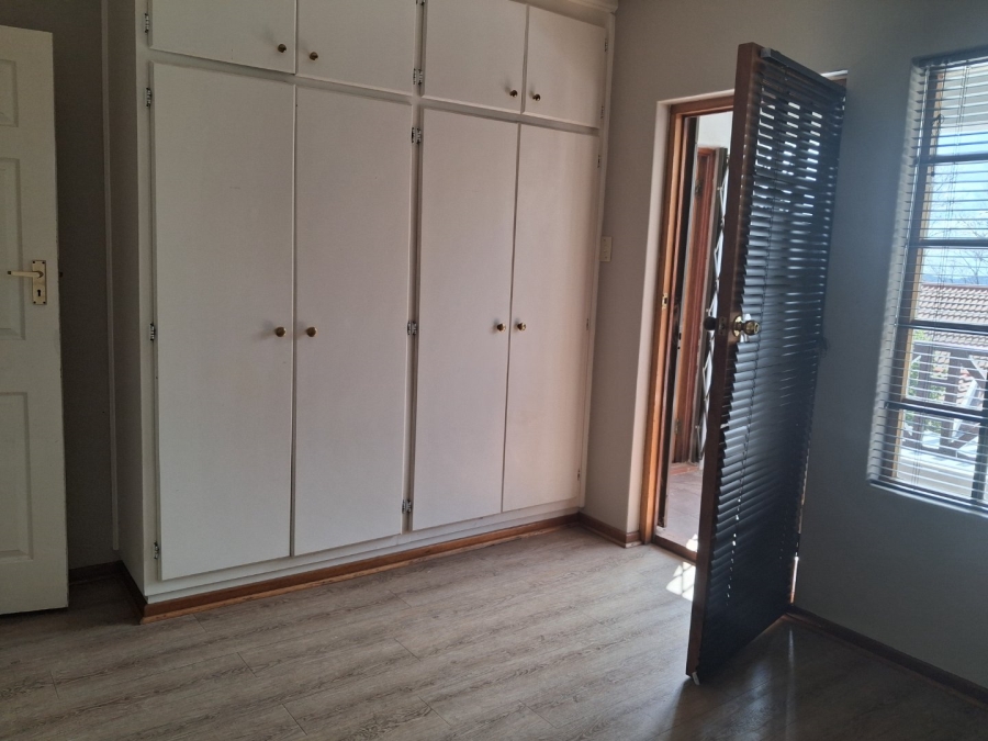 To Let 3 Bedroom Property for Rent in Pentagon Park Free State